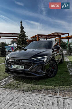 Внедорожник / Кроссовер Audi Q8 e-tron 2023 в 