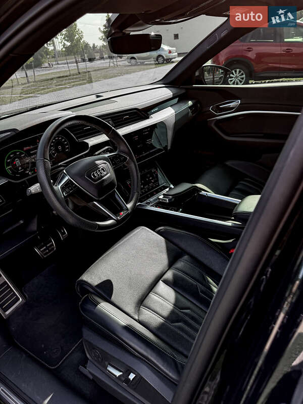 Внедорожник / Кроссовер Audi Q8 e-tron 2023 в Черкассах