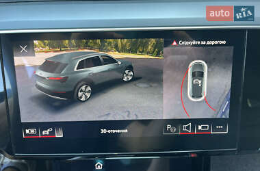 Внедорожник / Кроссовер Audi Q8 e-tron 2023 в 