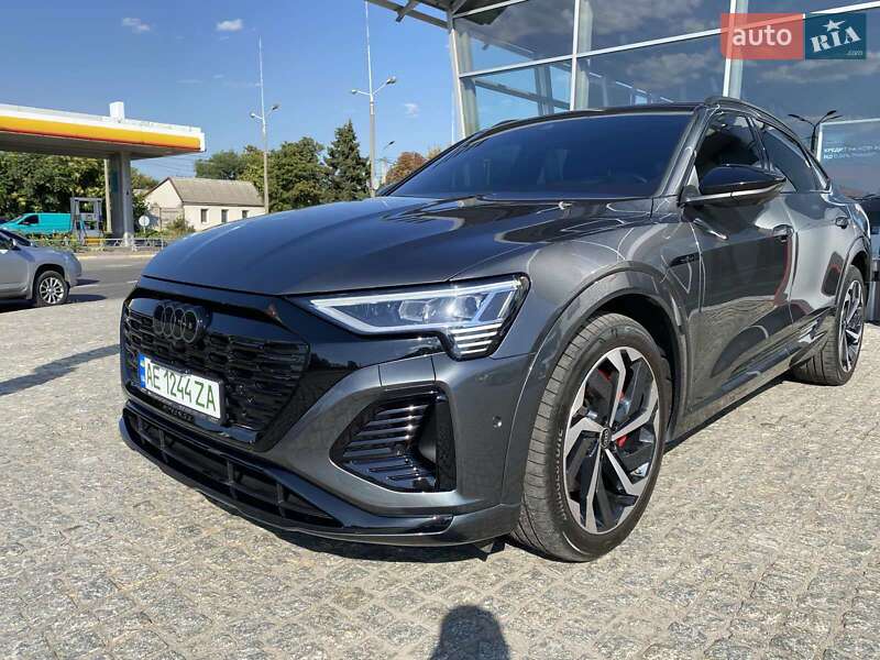 Позашляховик / Кросовер Audi Q8 e-tron 2023 в Дніпрі фото 8 Позашляховик / Кросовер Audi Q8 e-tron 2023 в Дніпрі