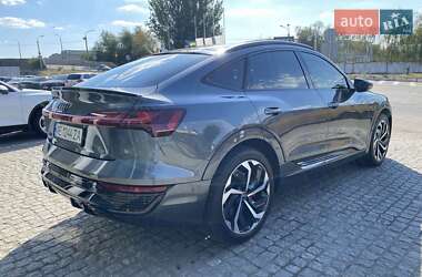 Внедорожник / Кроссовер Audi Q8 e-tron 2023 в 