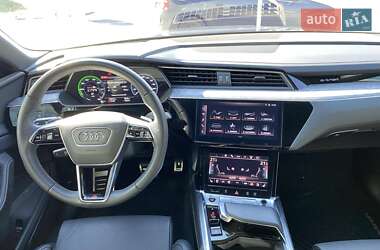 Внедорожник / Кроссовер Audi Q8 e-tron 2023 в 