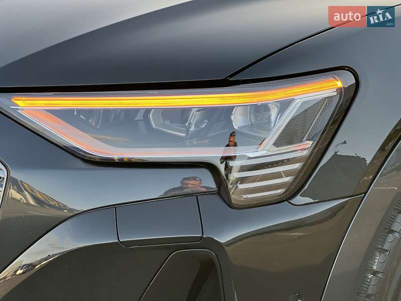 Внедорожник / Кроссовер Audi Q8 e-tron 2023 в Ровно