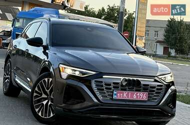 Внедорожник / Кроссовер Audi Q8 e-tron 2024 в 