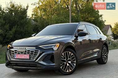 Внедорожник / Кроссовер Audi Q8 e-tron 2024 в 