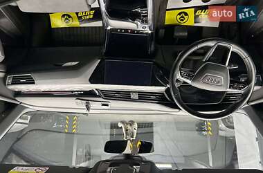 Внедорожник / Кроссовер Audi Q8 e-tron 2023 в 