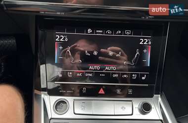 Позашляховик / Кросовер Audi Q8 e-tron 2023 в 