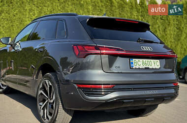 Внедорожник / Кроссовер Audi Q8 e-tron 2023 в 