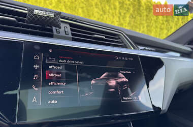 Внедорожник / Кроссовер Audi Q8 e-tron 2023 в 
