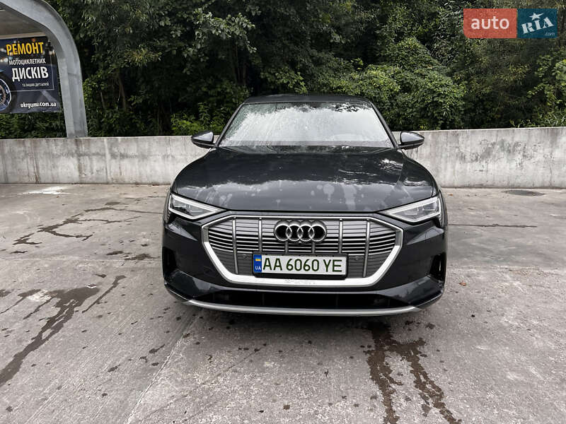 Внедорожник / Кроссовер Audi Q8 e-tron 2023 в Киеве фото 3 Внедорожник / Кроссовер Audi Q8 e-tron 2023 в Киеве