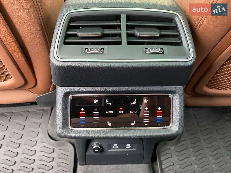 Внедорожник / Кроссовер Audi Q8 e-tron 2023 в Хмельницком