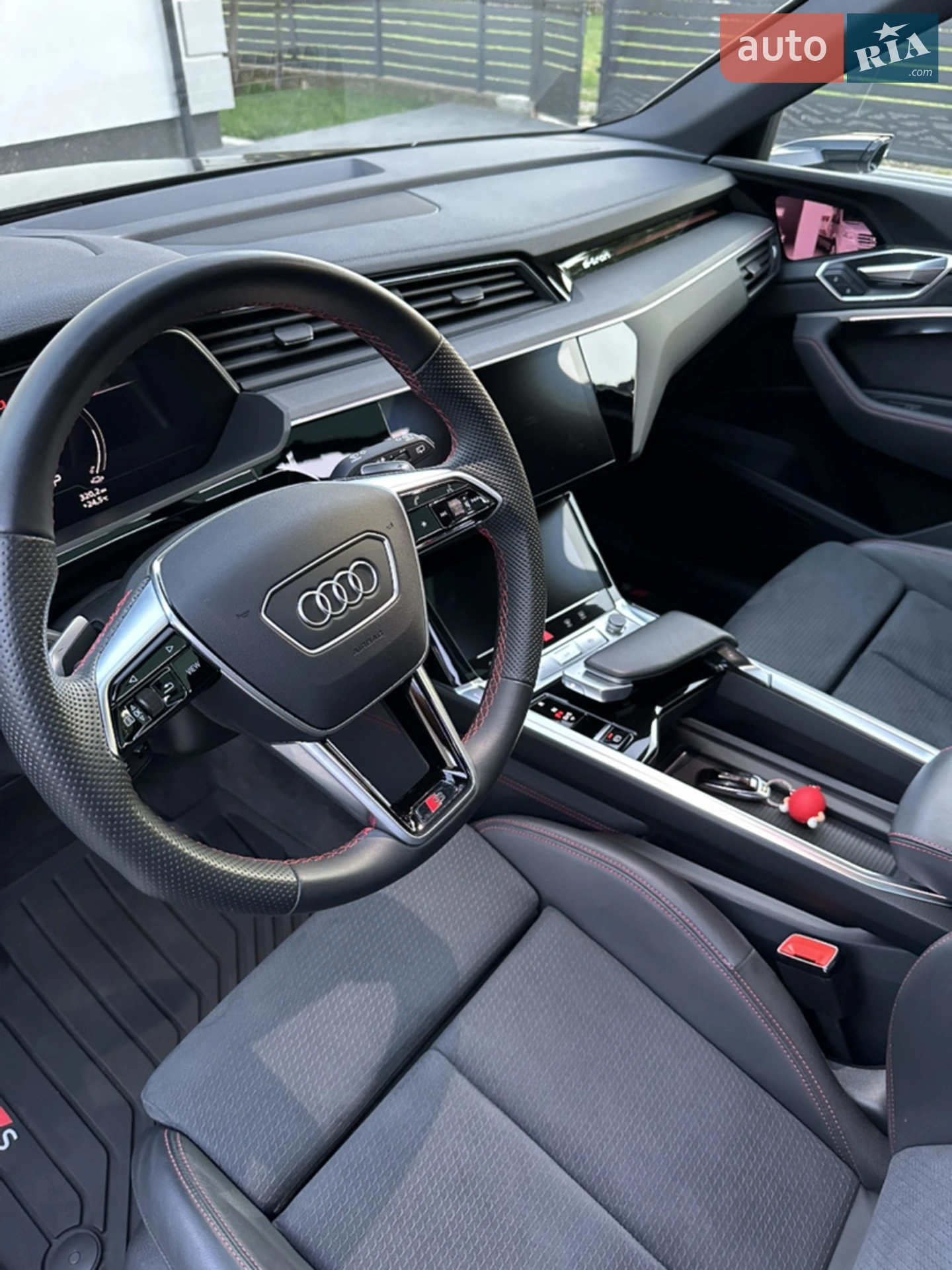 2023 Audi Q8 - мініатюра 24