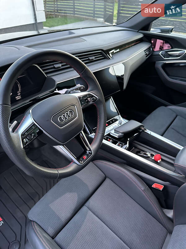 Внедорожник / Кроссовер Audi Q8 e-tron 2023 в Богородчанах