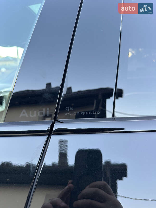 Внедорожник / Кроссовер Audi Q8 e-tron 2023 в Богородчанах
