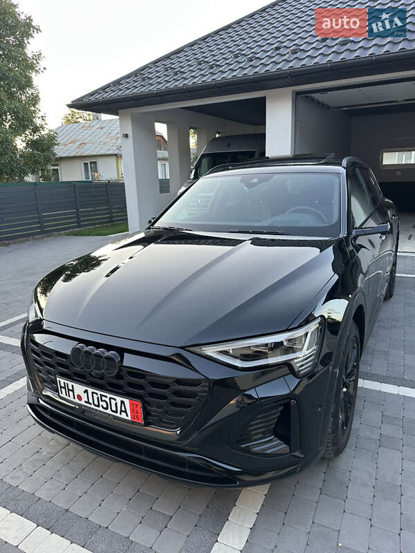 Внедорожник / Кроссовер Audi Q8 e-tron 2023 в Богородчанах
