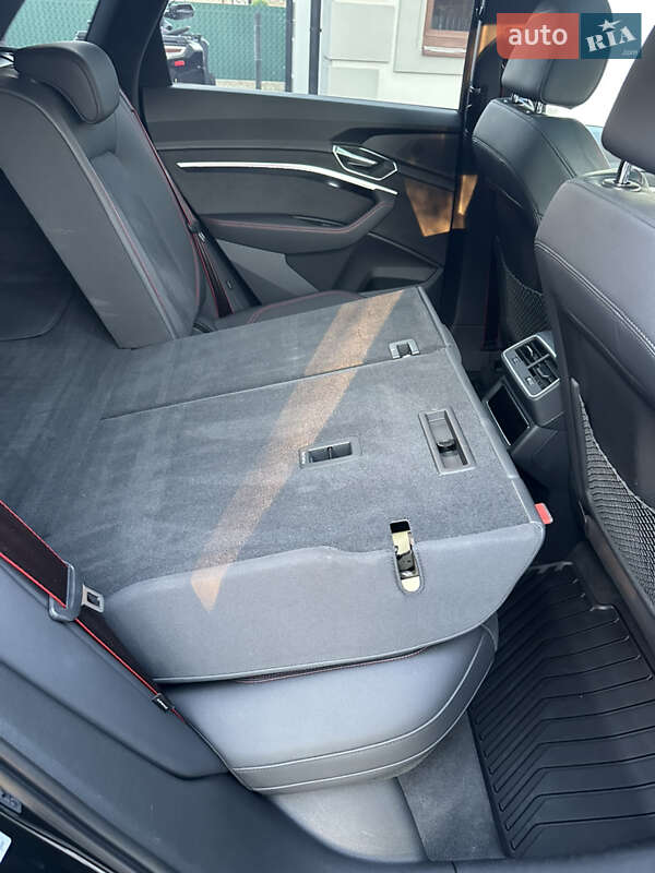 Внедорожник / Кроссовер Audi Q8 e-tron 2023 в Богородчанах