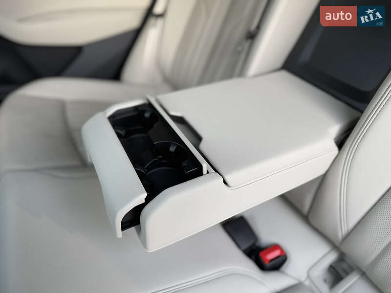 Внедорожник / Кроссовер Audi Q8 e-tron 2023 в Киеве фото 30 Внедорожник / Кроссовер Audi Q8 e-tron 2023 в Киеве