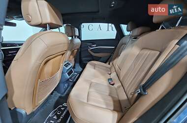 Позашляховик / Кросовер Audi Q8 e-tron 2023 в 