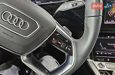 Позашляховик / Кросовер Audi Q8 e-tron 2023 в 