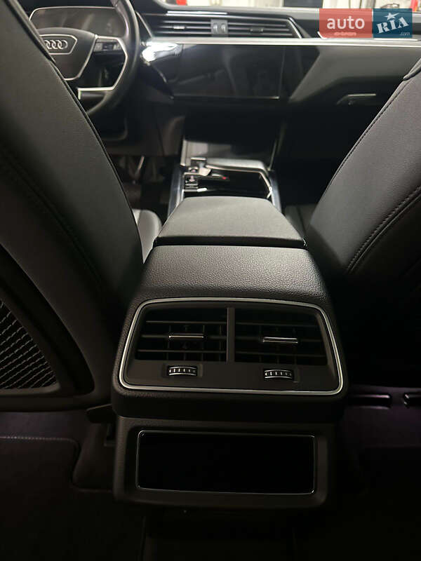 Позашляховик / Кросовер Audi Q8 e-tron 2023 в Івано-Франківську фото 20 Позашляховик / Кросовер Audi Q8 e-tron 2023 в Івано-Франківську