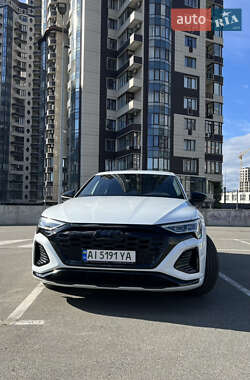 Внедорожник / Кроссовер Audi Q8 e-tron 2024 в Киеве