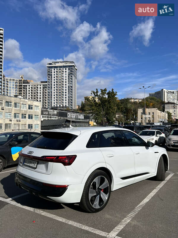 Внедорожник / Кроссовер Audi Q8 e-tron 2024 в Киеве