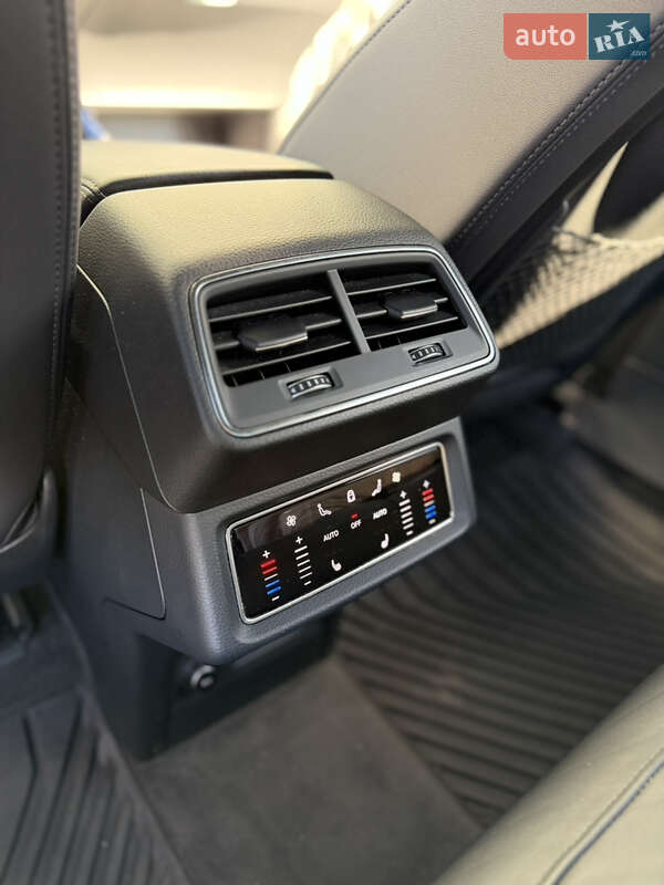 Внедорожник / Кроссовер Audi Q8 e-tron 2023 в Ровно