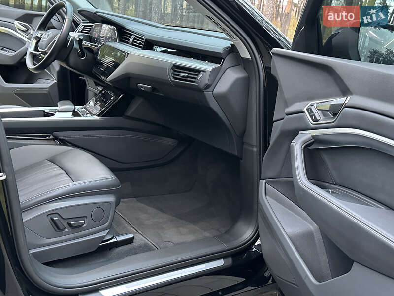 Внедорожник / Кроссовер Audi Q8 e-tron 2023 в Житомире фото 48 Внедорожник / Кроссовер Audi Q8 e-tron 2023 в Житомире