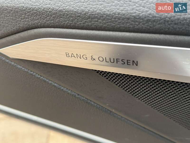 Внедорожник / Кроссовер Audi Q8 e-tron 2023 в Харькове