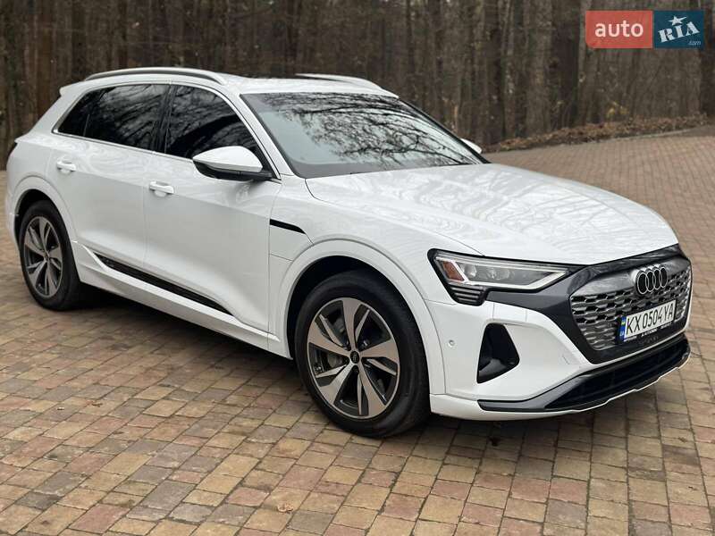 Внедорожник / Кроссовер Audi Q8 e-tron 2023 в Харькове