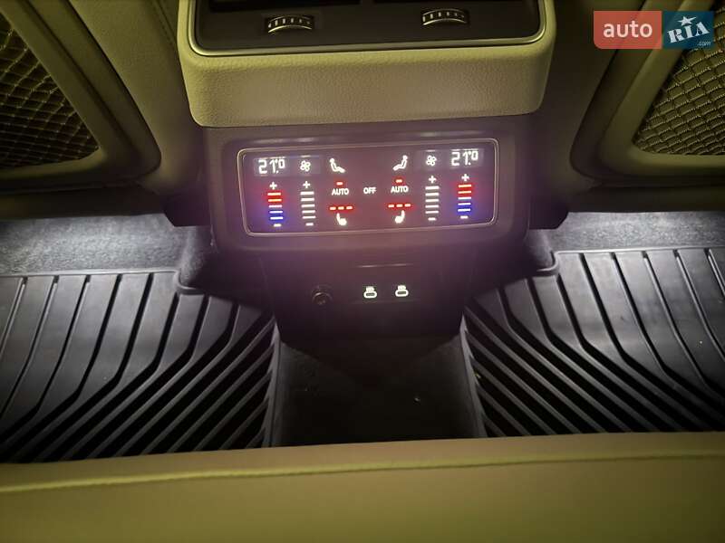 Внедорожник / Кроссовер Audi Q8 e-tron 2023 в Харькове