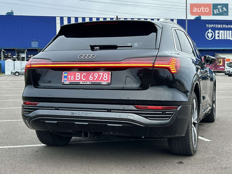 Внедорожник / Кроссовер Audi Q8 e-tron 2023 в Ровно фото 8 Внедорожник / Кроссовер Audi Q8 e-tron 2023 в Ровно
