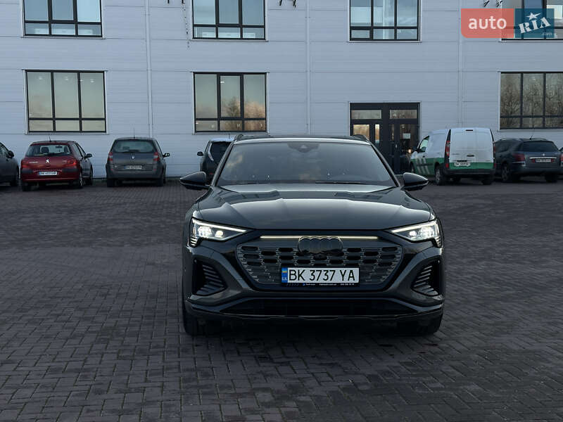 Внедорожник / Кроссовер Audi Q8 e-tron 2023 в Ровно
