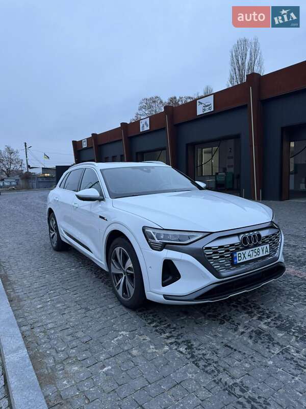 Внедорожник / Кроссовер Audi Q8 e-tron 2023 в Чернигове фото 14 Внедорожник / Кроссовер Audi Q8 e-tron 2023 в Чернигове