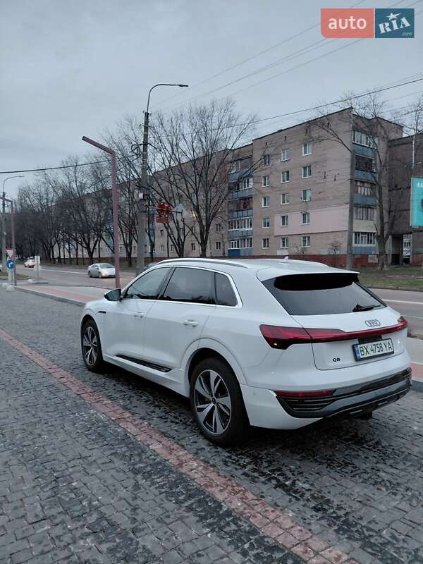 Внедорожник / Кроссовер Audi Q8 e-tron 2023 в Чернигове фото 6 Внедорожник / Кроссовер Audi Q8 e-tron 2023 в Чернигове
