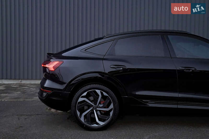 Позашляховик / Кросовер Audi Q8 e-tron 2023 в Харкові фото 14 Позашляховик / Кросовер Audi Q8 e-tron 2023 в Харкові