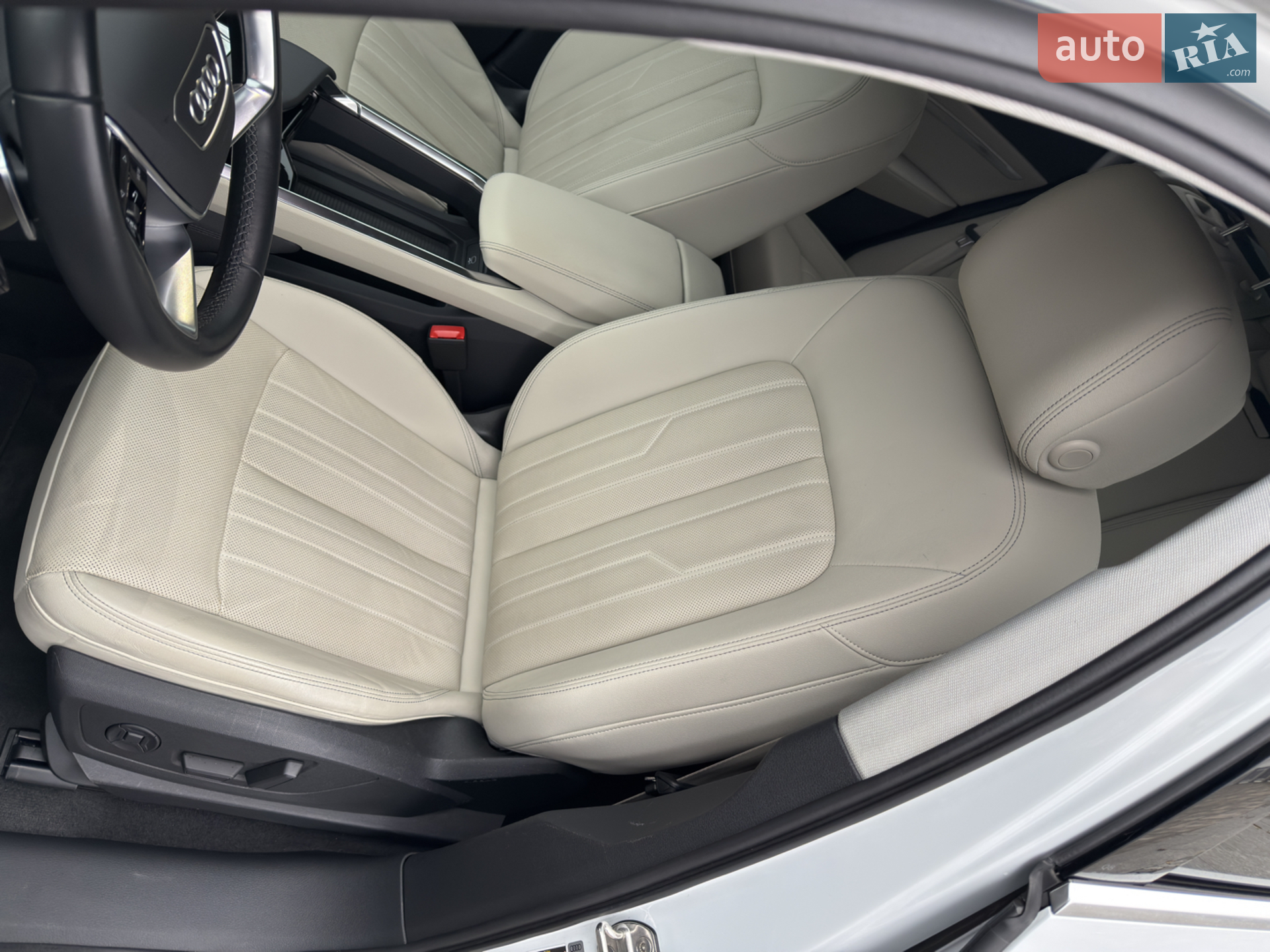 2023 Audi Q8 - мініатюра 26