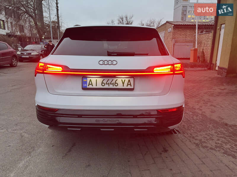 Внедорожник / Кроссовер Audi Q8 e-tron 2023 в Киеве фото 5 Внедорожник / Кроссовер Audi Q8 e-tron 2023 в Киеве