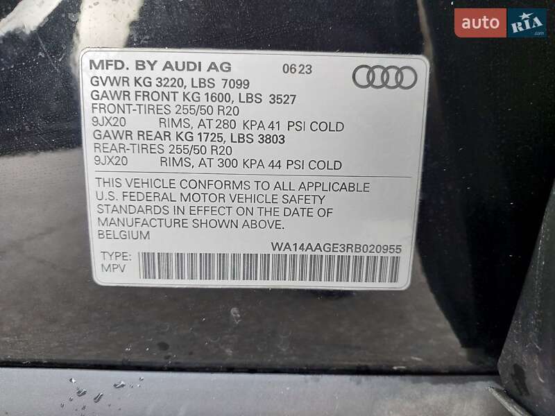 Внедорожник / Кроссовер Audi Q8 e-tron 2023 в Харькове