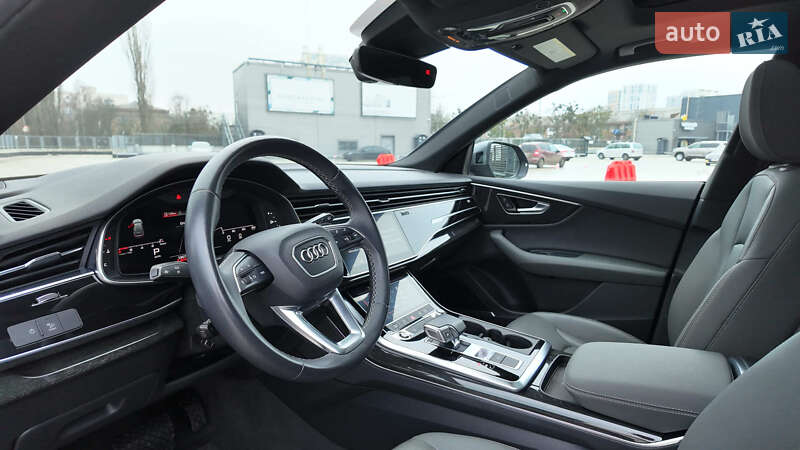 Внедорожник / Кроссовер Audi Q8 e-tron 2023 в Киеве