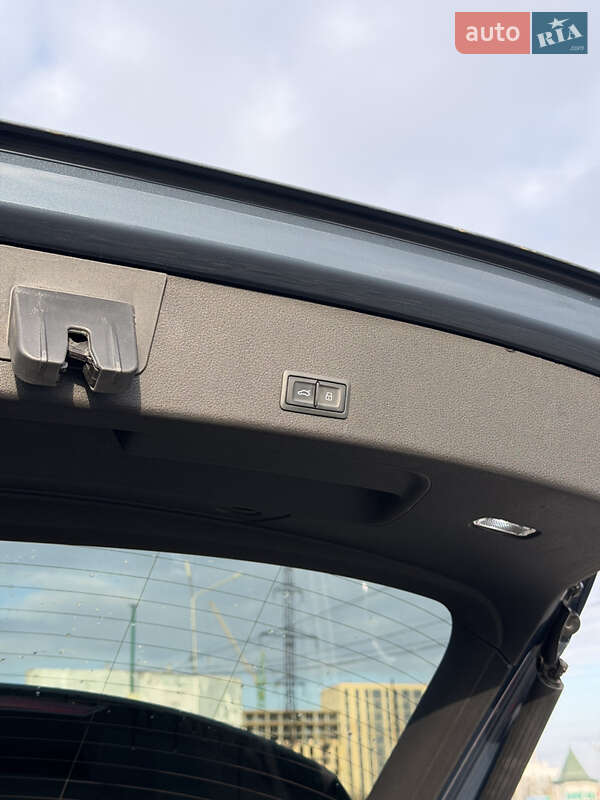 Внедорожник / Кроссовер Audi Q8 e-tron 2023 в Луцке