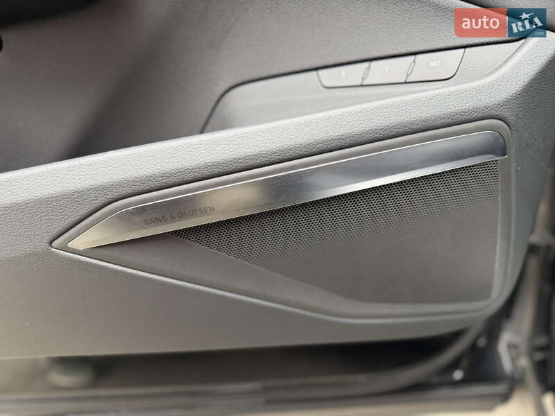 Внедорожник / Кроссовер Audi Q8 e-tron 2023 в Киеве