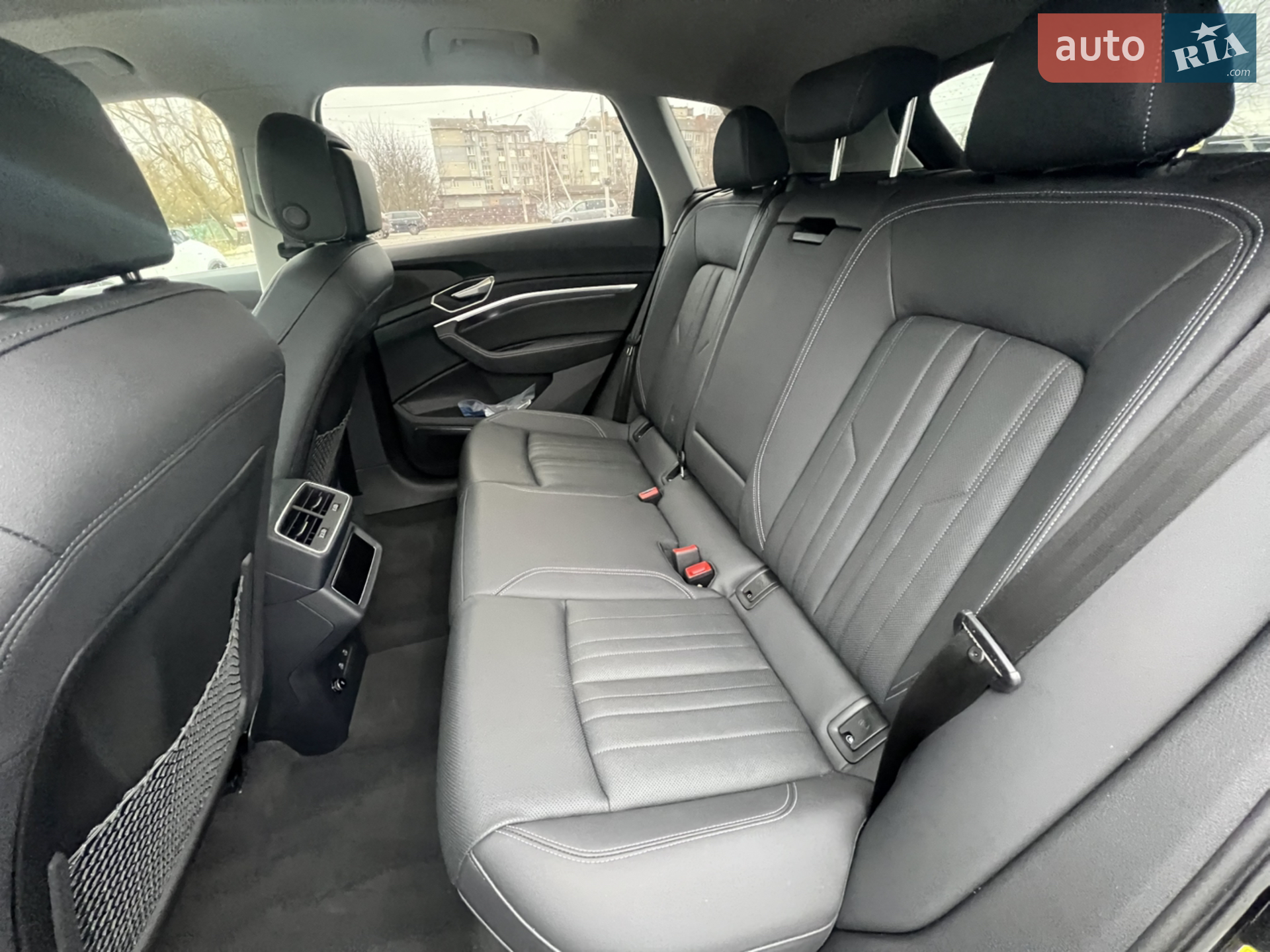 2024 Audi Q8 - мініатюра 23