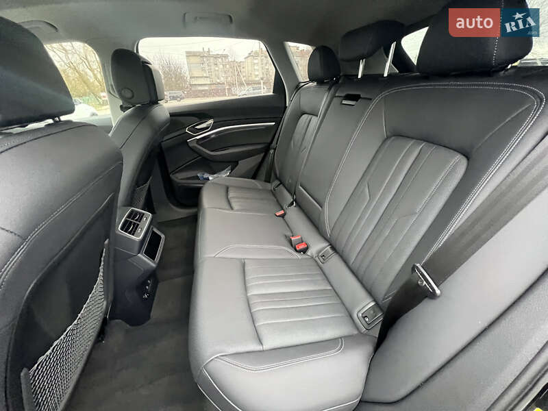 Внедорожник / Кроссовер Audi Q8 e-tron 2024 в Здолбунове фото 23 Внедорожник / Кроссовер Audi Q8 e-tron 2024 в Здолбунове