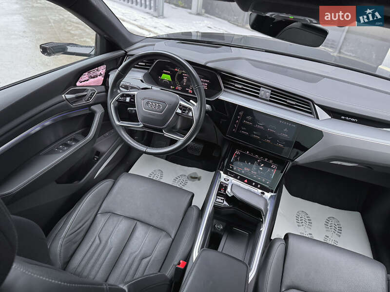 Внедорожник / Кроссовер Audi Q8 e-tron 2023 в Киеве фото 60 Внедорожник / Кроссовер Audi Q8 e-tron 2023 в Киеве