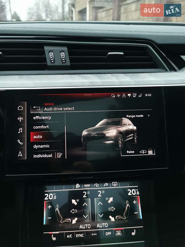 Внедорожник / Кроссовер Audi Q8 e-tron 2024 в Кривом Роге фото 26 Внедорожник / Кроссовер Audi Q8 e-tron 2024 в Кривом Роге