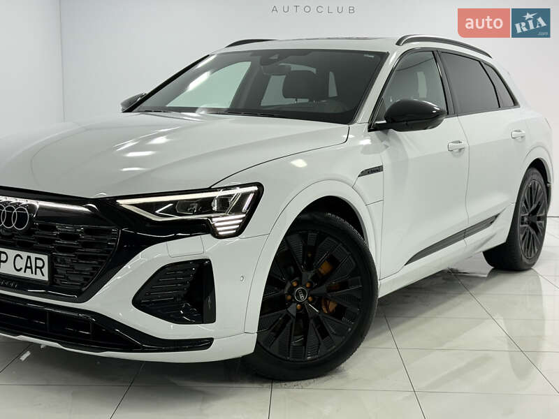 Позашляховик / Кросовер Audi Q8 e-tron 2023 в Одесі