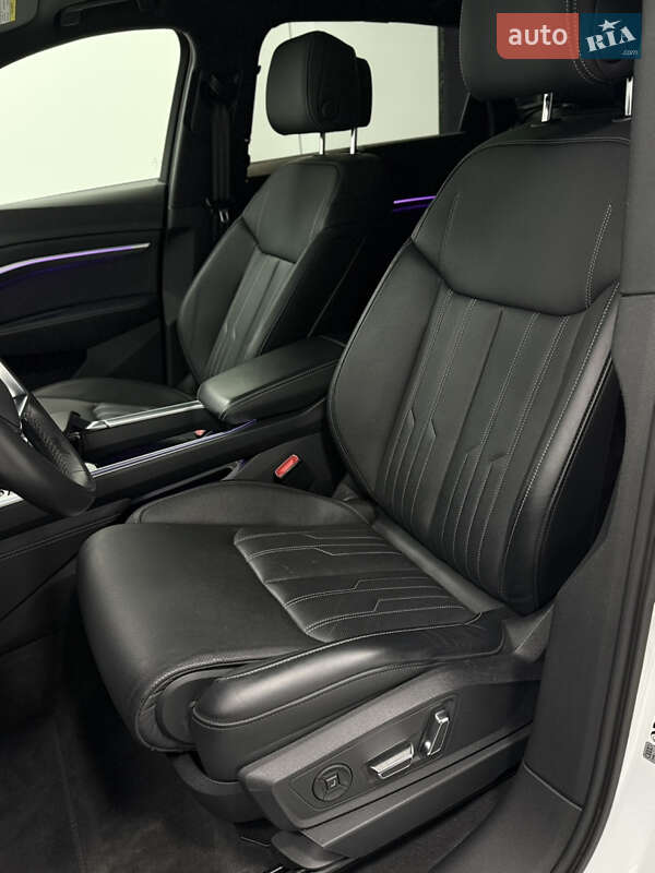 Позашляховик / Кросовер Audi Q8 e-tron 2023 в Одесі