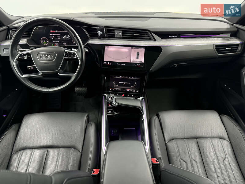 Позашляховик / Кросовер Audi Q8 e-tron 2023 в Одесі