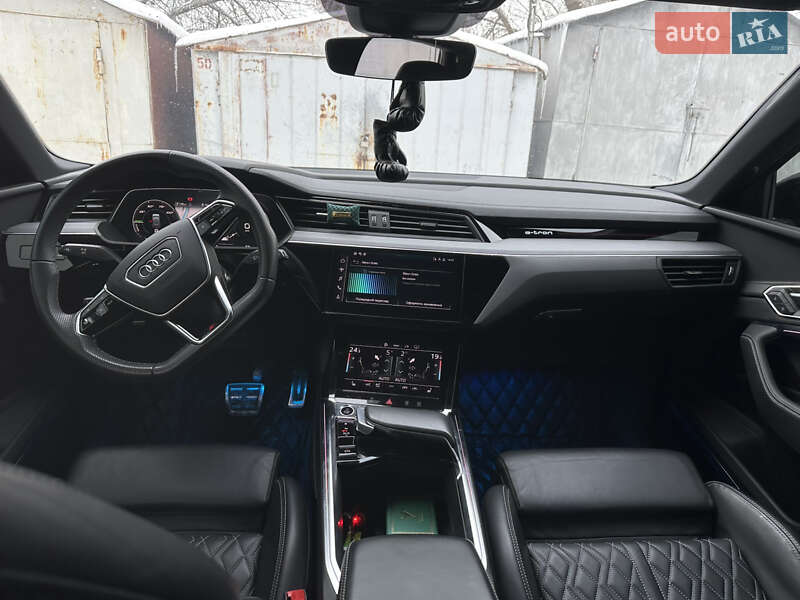 Внедорожник / Кроссовер Audi Q8 e-tron 2023 в Белой Церкви